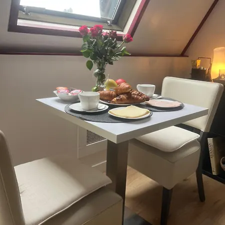 Rust, Natuur&een Gratis Ontbijt Met Uitzicht Op Paardenweiden *