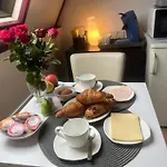 Quarto em Acomodações Particulares Rust, & Gratis Ontbijt Met Uitzicht Op Paardenweiden